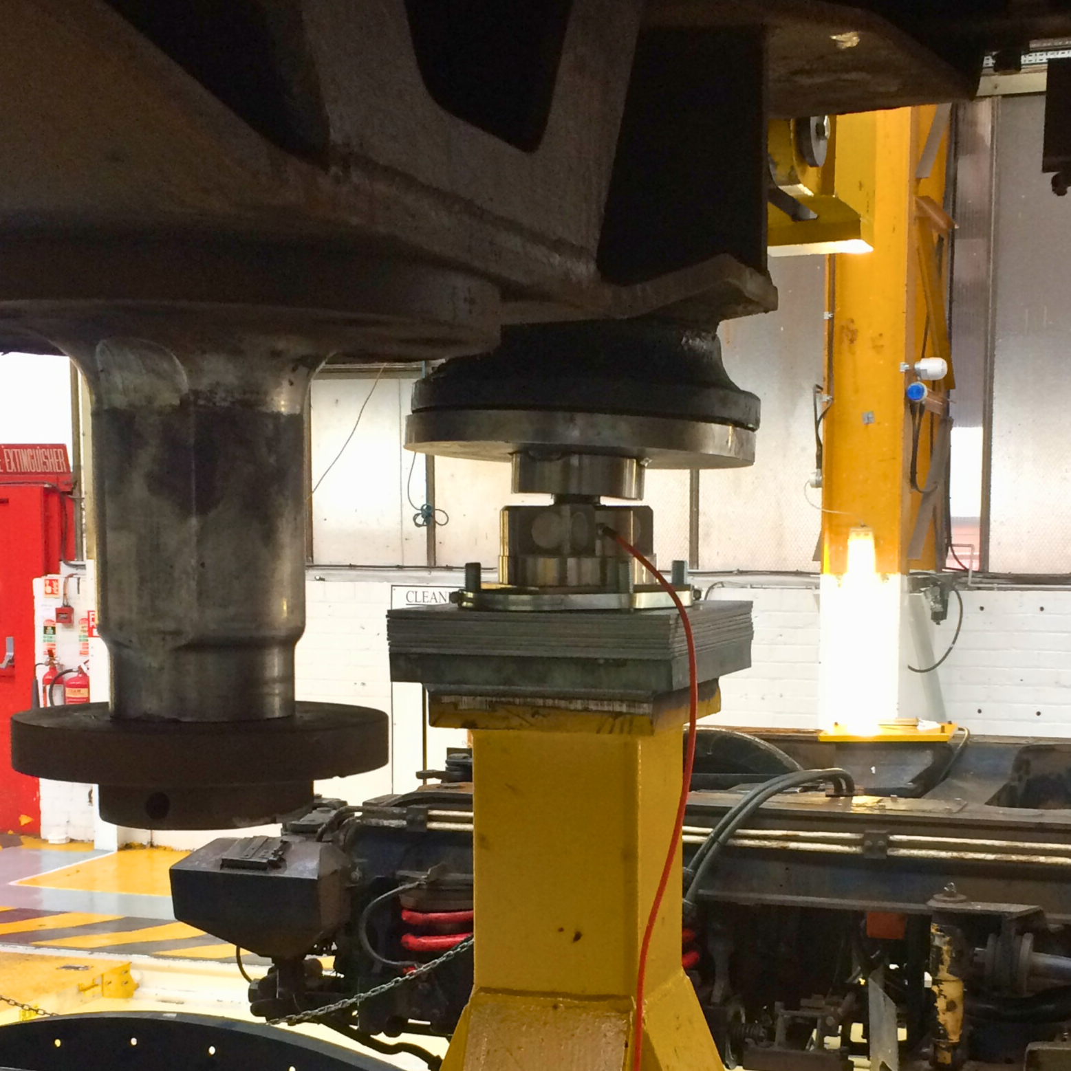 Weighing in progress using a corner weighing system