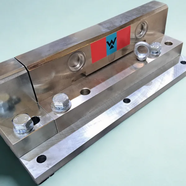 TrackCell™ con tramo de vía ajustable para diferentes dimensiones de bogie TrackCell™ con tramo de vía ajustable para diferentes dimensiones de bogie